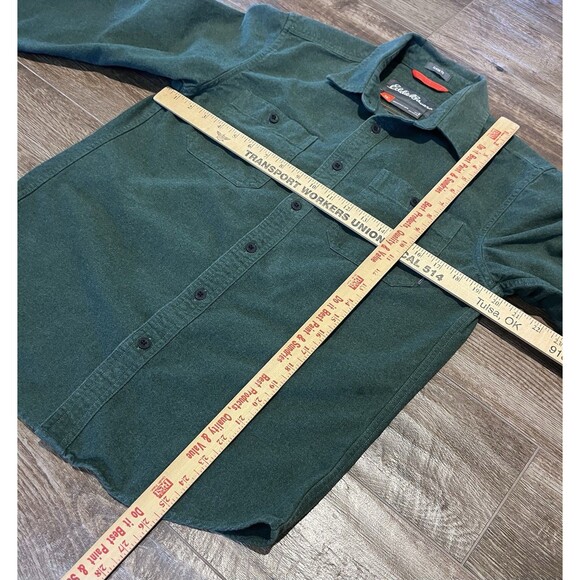 Eddie Bauer Mens Mountain Ops Flannel Work Shirt Small Green Thick Cotton - Picture 9 of 10